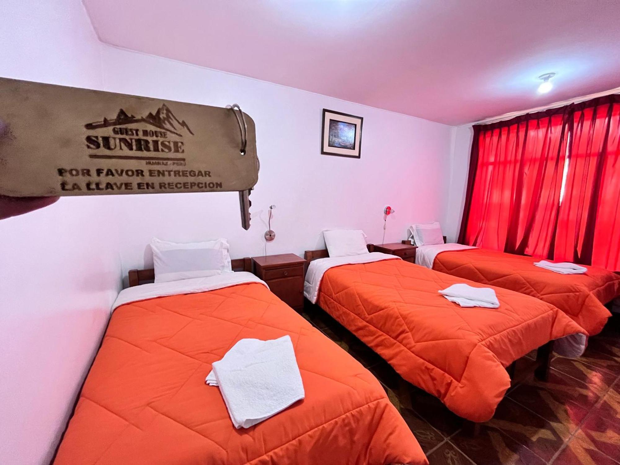 Sunrise Guest House Уарас Экстерьер фото